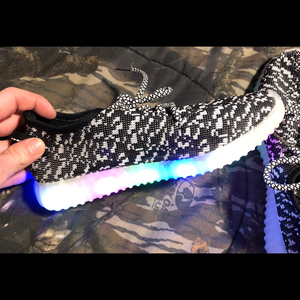 Light up kids shoes